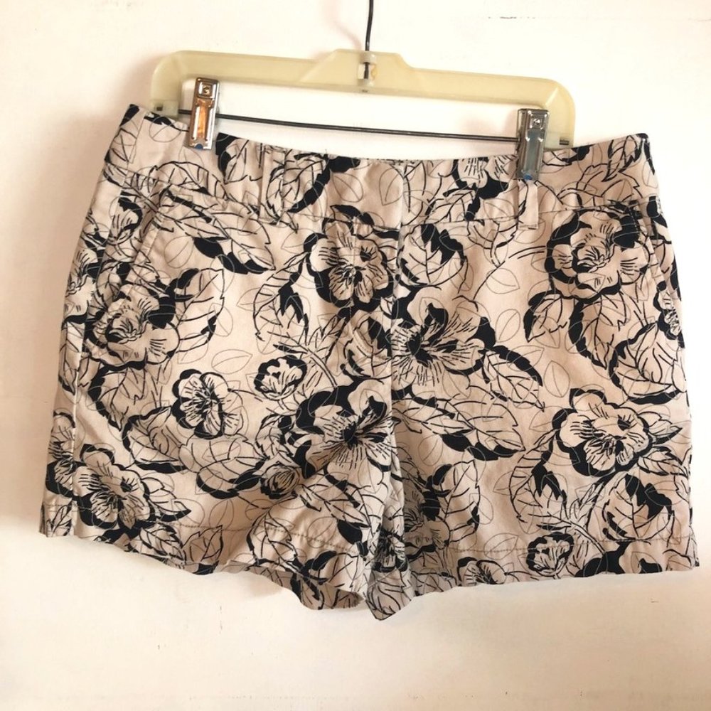 Loft 4 inch floral shorts